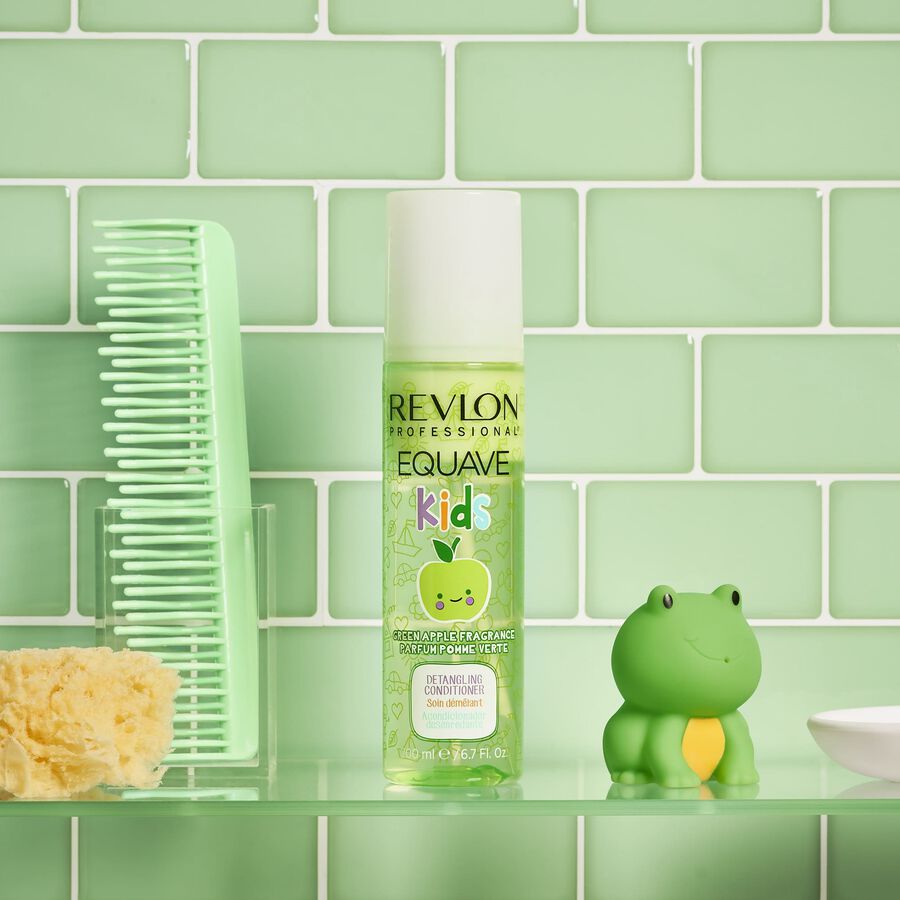 Revlon Professional Revlon Professional Equave Kids Apple Detangling Conditioner 200ml | CC Hair & Beauty Leeds